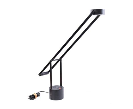Black lacquered metal counterbalance table lamp, Lacri Italy, upright 84 cm high