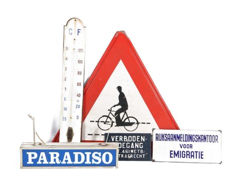 Metal traffic sign, 90 cm high, 103 cm wide, enamelled thermometer sign, with address P Römer opticiën Molenstraat 110 Nijmeg