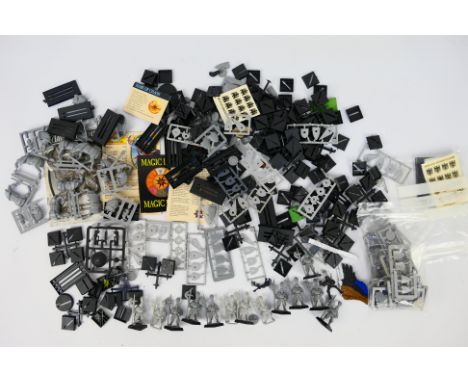 Warhammer - Games Workshop - Citadel - A loose quantity of plastic unpainted Warhammer Empire figures and accessories includi