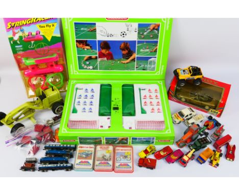 Subbuteo - Top Trumps - Lima - Matchbox - Others - A miscellany of boxed and unboxed vintage games and toys. Lot includes a b