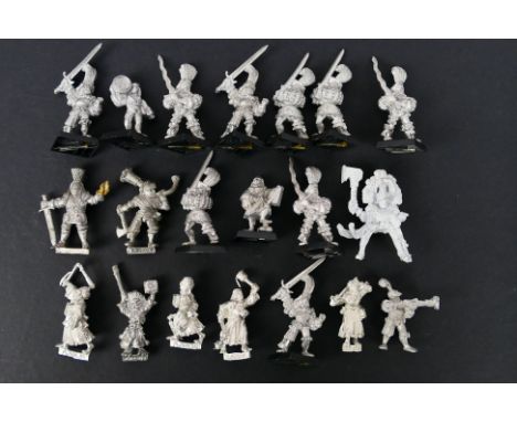Warhammer - Games Workshop - Citadel - A group of 20 loose unpainted Warhammer Empire metal figures, including War Wagon Crew