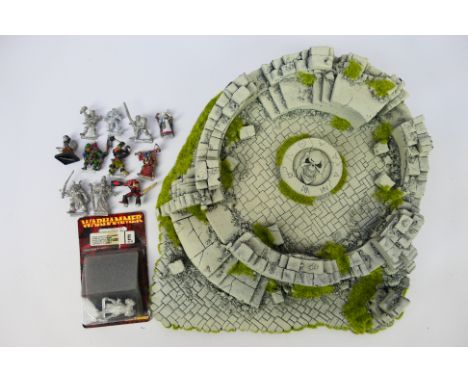 Warhammer - Games Workshop - Citadel - An unboxed Warhammer Ruined Chaos Temple  together with a group of painted and unpaint