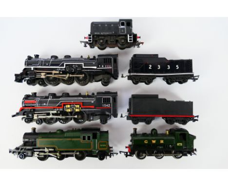 Tri-ang - Hornby - A group of OO gauge locomotives including a BR Standard 3MT tank engine, a GWR Class 57 XX, a Transcontine