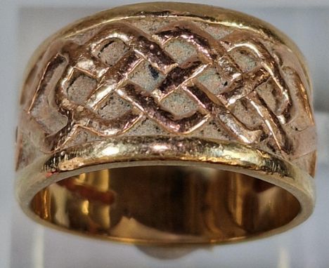 9ct gold Clogau Celtic design ring. 8g approx. Size P. (B.P. 21% + VAT) 