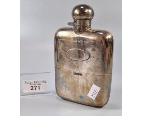 George V silver hip flask, by Martin Hall & Co Ltd, Sheffield 1927. Total weight 8.9 troy oz. approx. (B.P. 21% + VAT) Clear 