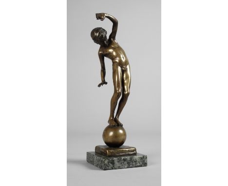 Johannes Götz, Kugelläuferum 1910, auf der Kugel signiert "J. Götz Berlin", Gießerstempel Akt.Ges.Gladenbeck Berlin, Bronze h