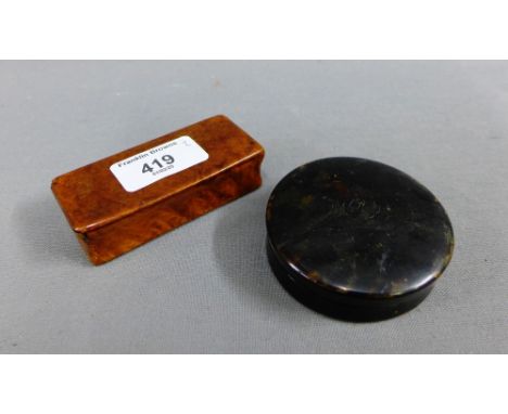 Scottish burrwood snuff box of rectangular form together with a circular tortoiseshell box and cover, longest 9cm, (2) 