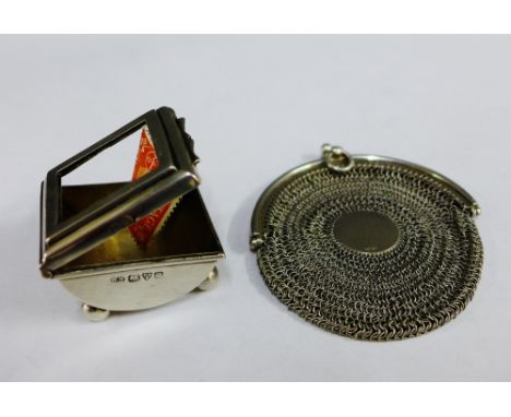 Edwardian silver stamp box, Chester 1902, together with an early 20th century silver chain purse (2) 