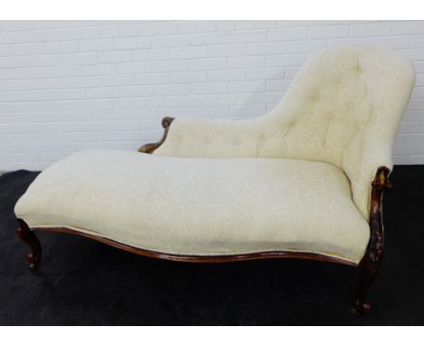 Victorian walnut framed chaise longue with a button upholstered spoon back and serpentine seat, on castors, 88 x 182cm