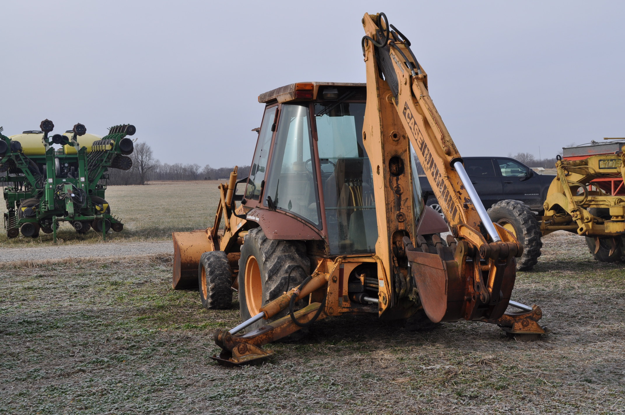 Case 580 K backhoe, 4x4 extendahoe, 19.5 L 24 rear tires, 1216.5