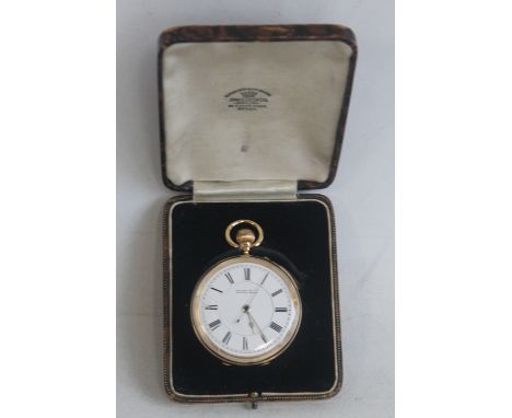 AN 18 CT GOLD POCKET WATCH CENTRE SWEEP MOVEMENT, white enamel dial, with black Roman numeral markers, in a period fitted cas