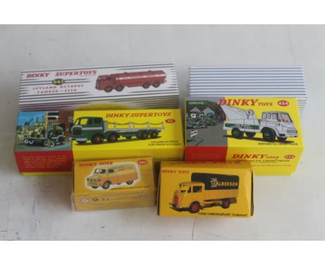 SIX BOXED ATLAS EDITIONS DINKY DIECAST VEHICLES to include 935 Leyland Octopus flat truck with chains, 943 Leyland Octopus "E