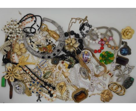 Vintage costume jewellery to include Trifari, Sarah Coventry and Sphinx Condition Report: Not available for this lot
