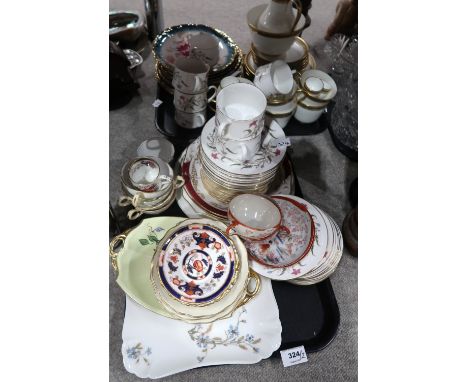 A lot comprising a Royal Standard 'Fancy Free' pattern part tea service, Cauldon teawares decorated with gilt keystone patter