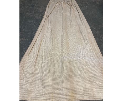 A pair of lined and interlined curtains, beige checkered fabric, 175x320cm 