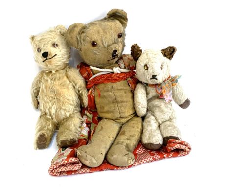 Three vintage teddy bears: two Steiff style with articulated limbs, 42cmL and 30cmL, with one other (3) 