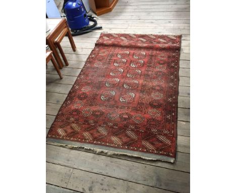  Sale Item:    VINTAGE RUG (AF)   Vat Status:   No Vat   Buyers Premium:  This lot is subject to a Buyers Premium of 15% + Va
