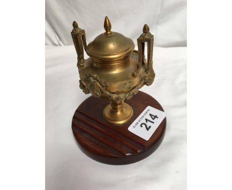  Sale Item:    HOWELL &amp; JAMES INKWELL   Vat Status:   No Vat   Buyers Premium:  This lot is subject to a Buyers Premium o