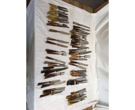  Sale Item:    HORN HANDLED CUTLERY (AF)   Vat Status:   No Vat   Buyers Premium:  This lot is subject to a Buyers Premium of