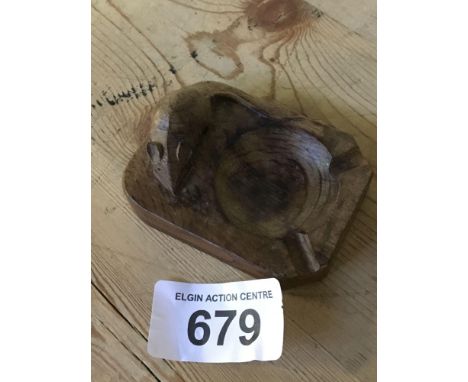  Sale Item:    OAK MOUSEMAN ASHTRAY   Vat Status:   No Vat   Buyers Premium:  This lot is subject to a Buyers Premium of 15% 