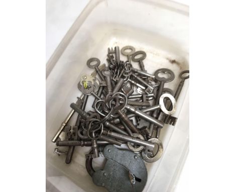  Sale Item:    BOX VINTAGE KEYS   Vat Status:   No Vat   Buyers Premium:  This lot is subject to a Buyers Premium of 15% + Va