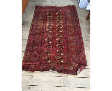 Sale Item:    VINTAGE RUG (AF)   Vat Status:   No Vat   Buyers Premium:  This lot is subject to a Buyers Premium of 15% + Va