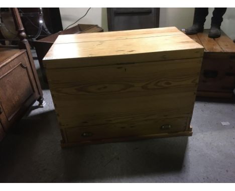  Sale Item:    PINE TRUNK   Vat Status:   No Vat   Buyers Premium:  This lot is subject to a Buyers Premium of 15% + Vat @ 20