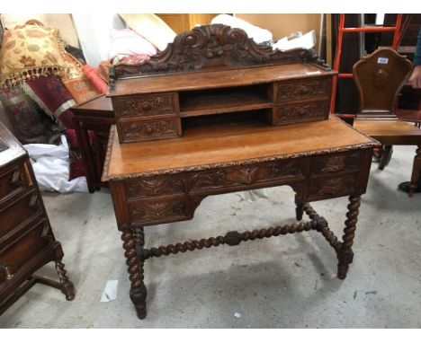  Sale Item:    OAK DESK (AF)   Vat Status:   No Vat   Buyers Premium:  This lot is subject to a Buyers Premium of 15% + Vat @