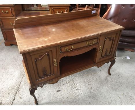  Sale Item:    EDWARDIAN WASH STAND (AF)   Vat Status:   No Vat   Buyers Premium:  This lot is subject to a Buyers Premium of