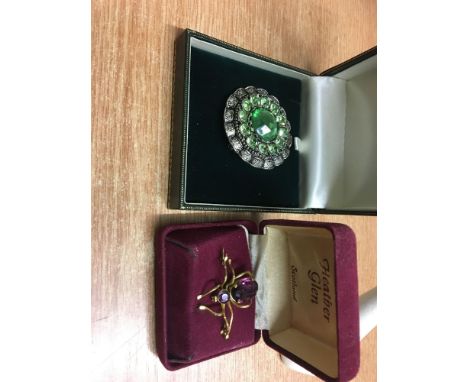 Sale Item:    2 BOXES BROOCHES- SPIDER &amp; ROUND   Vat Status:   No Vat   Buyers Premium:  This lot is subject to a Buyers