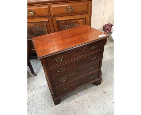  Sale Item:    SMALL 4 DRAWER CHEST (AF)   Vat Status:   No Vat   Buyers Premium:  This lot is subject to a Buyers Premium of