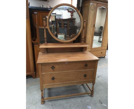  Sale Item:    OAK DRESSING TABLE (AF)   Vat Status:   No Vat   Buyers Premium:  This lot is subject to a Buyers Premium of 1