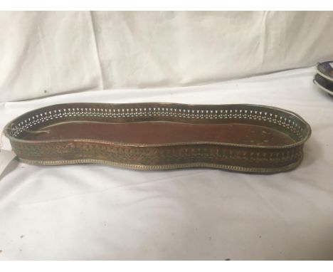  Sale Item:    COPPER FISH TRAY &amp; COPPER GALLON JUG BLAKE LONDON (AF)  Vat Status:   No Vat   Buyers Premium:  This lot i