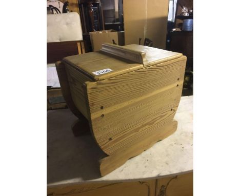  Sale Item:    BUTTER CHURN   Vat Status:   No Vat   Buyers Premium:  This lot is subject to a Buyers Premium of 15% + Vat @ 