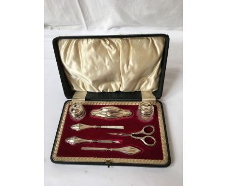  Sale Item:    CASED 7 PCE STERLING SILVER MANICURE SET  Vat Status:   No Vat   Buyers Premium:  This lot is subject to a Buy