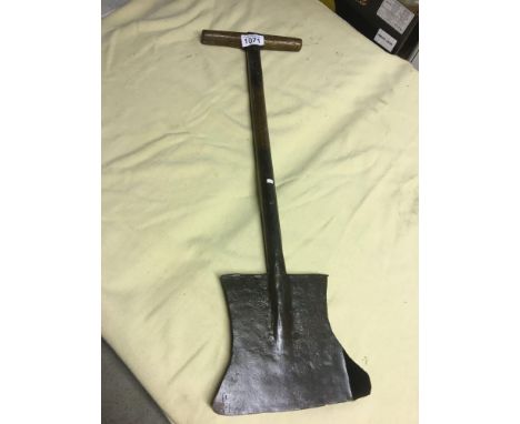  Sale Item:    PEAT SPADE (AF)   Vat Status:   No Vat   Buyers Premium:  This lot is subject to a Buyers Premium of 15% + Vat