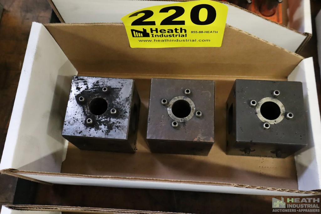 Lot 220