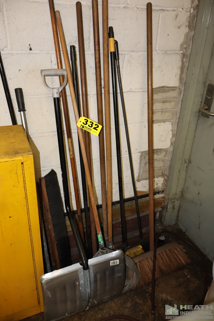 Lot 332