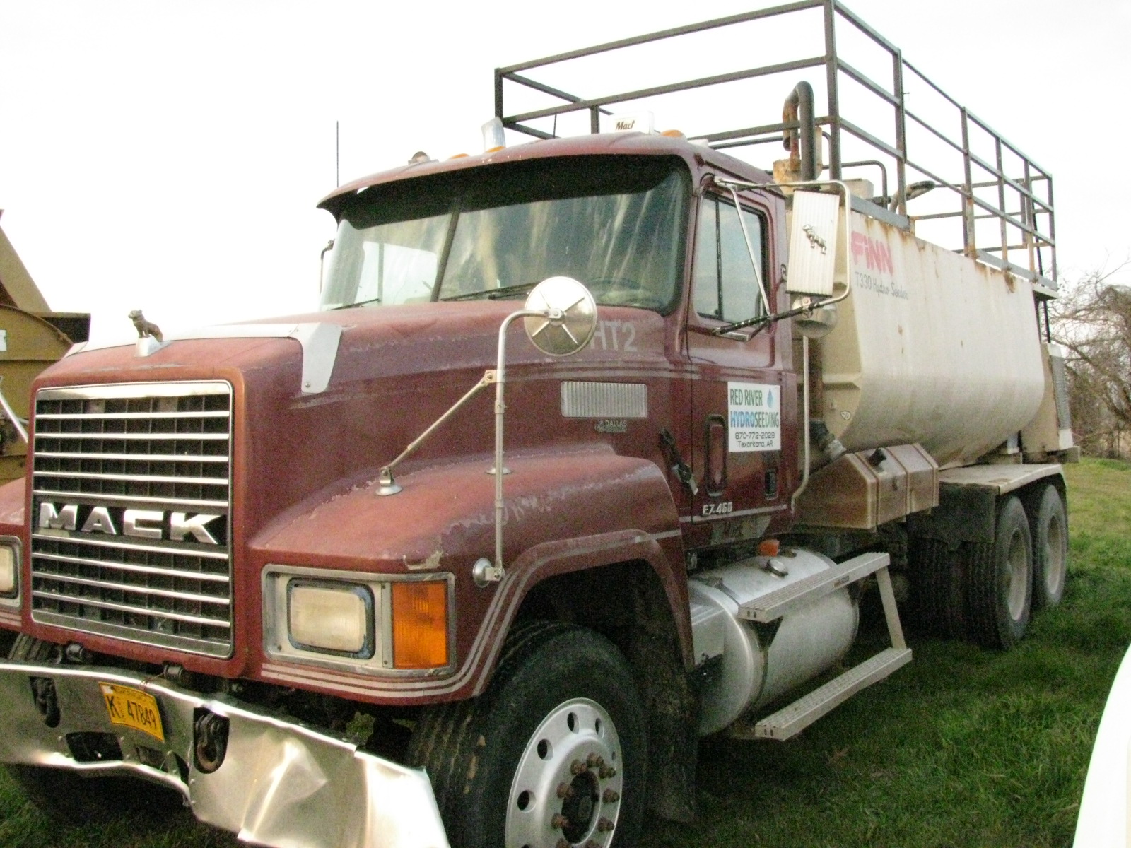 1999 Mack CH613 E7460 Maxi torque T2130 13 speed, w/Finn T330 hydro seeder, John Deere power uni