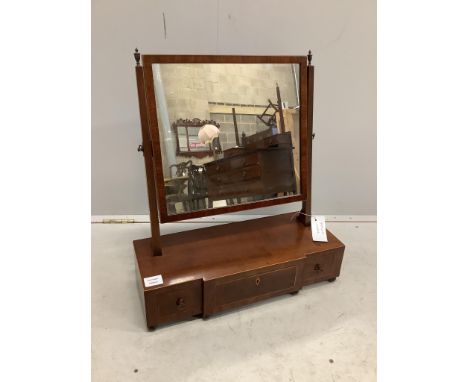 A George III mahogany toilet mirror with rectangular plate on breakfront three drawer box base, width 55cm, depth 22cm, heigh
