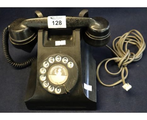 Vintage style black plastic telephone. (B.P. 24% incl. VAT) 