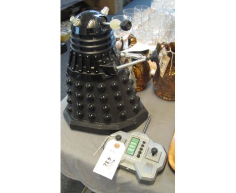 Vintage Dr Who Dalek with remote control. (B.P. 24% incl. VAT)
