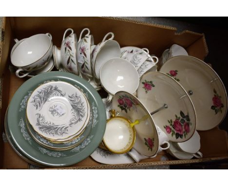 Ceramics - a Windsor china tea set for six; a Simpson's Naples pattern set of six soup bowls and saucers; others; etc