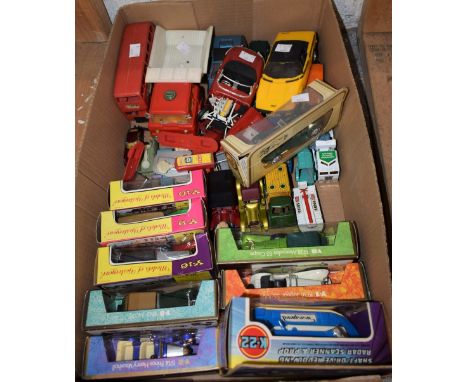 Diecast vehicles - Matchbox Superkings K-22 Hovercraft, boxed;  others Models of Yesteryear inc 1928 Mercedes SS coupe;  1945