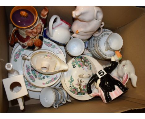 Ceramics - a Carlton Ware novelty teapot, as a pig, printed marks; an Art Deco type teapot; other novelty teapots (4); Japane