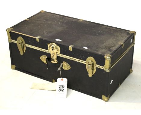 A modern Sterling board trunk flight case with metal fittings. L76cm x D40cm x H31cm