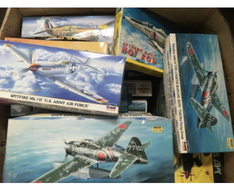A large collection of plastic model Planes including Airfix