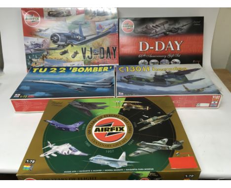 A collection of large boxed Aircraft model kits including Airfix