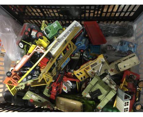 A collection of unboxed model vehicles consisting mainly of Matchbox Kingsize, models of yesteryear and various other makes
