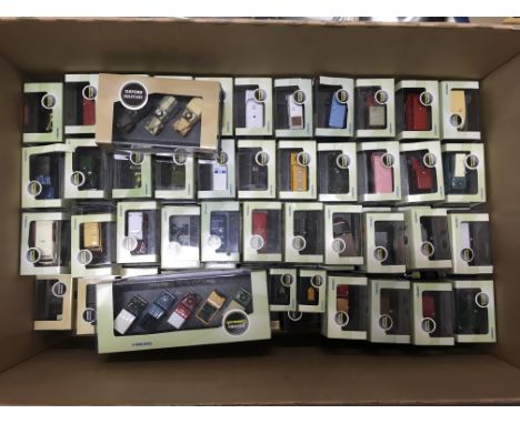 A large collection of boxed 1/76 scale Oxford diecast models including commercial, fire, military etc